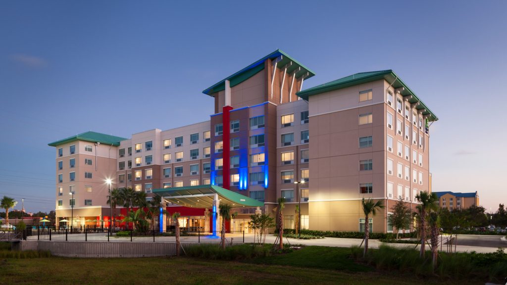 Hotel barato em Orlando - Holiday Inn Express & Suites Orlando at SeaWorld